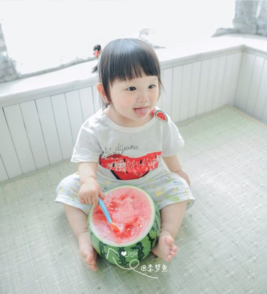 一颗西瓜能拍出怎样的儿童写真-5.jpg