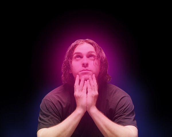 用PS CS5制作酷炫的抽象光线人物海报-23.jpg