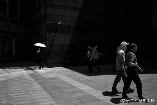 学会这3个街拍技巧，即便摄影小白，50米以内也能出大片-8.jpg