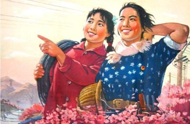 1957年，她给毛主席点烟时被摄影师抓拍了张相，她后来怎...-2.jpg