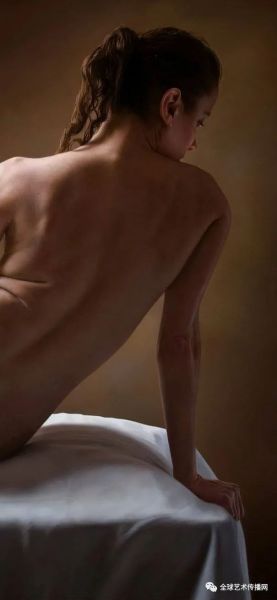 写实女人体油画，法国油画家哈维尔·阿里扎巴罗作品-2.jpg