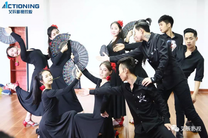 作为演员，需要掌握哪些表演入门技巧？-1.png
