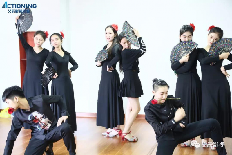 作为演员，需要掌握哪些表演入门技巧？-2.png