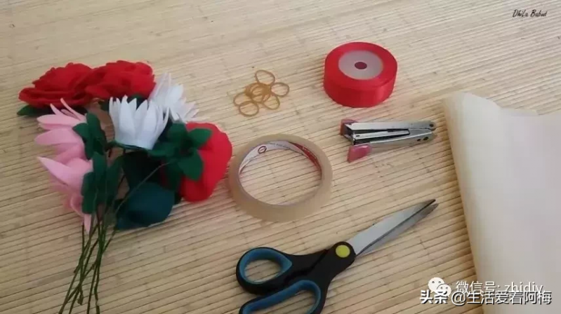 花束包装有何难？8种花艺包装教程分享给你，秒变花艺大师-9.jpg