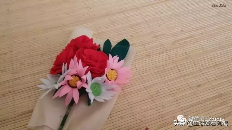 花束包装有何难？8种花艺包装教程分享给你，秒变花艺大师-19.jpg